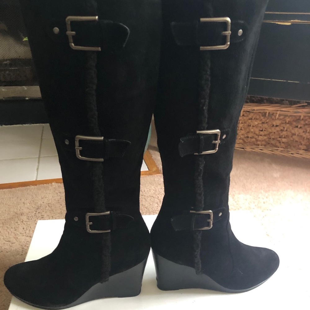 Tall Black Wedge Suede Boots W Fur Lining size 9